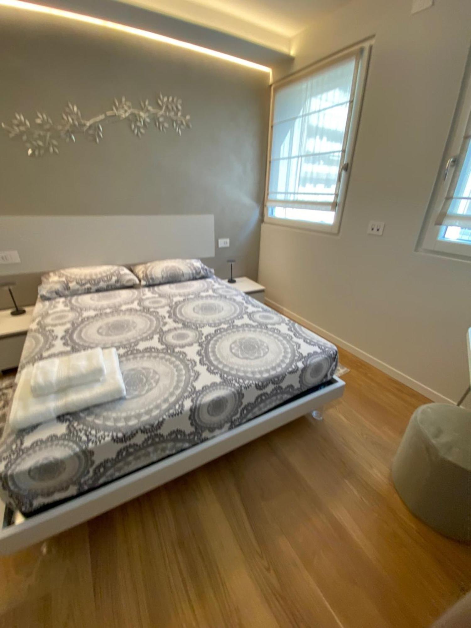 Appartement Hz+ Costantini à Pordenone Extérieur photo